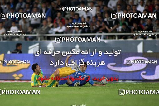 1154044, Tehran, [*parameter:4*], لیگ برتر فوتبال ایران، Persian Gulf Cup، Week 13، First Leg، Esteghlal 1 v 0 Rah Ahan on 2010/10/29 at Azadi Stadium