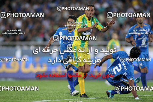 1154079, Tehran, [*parameter:4*], لیگ برتر فوتبال ایران، Persian Gulf Cup، Week 13، First Leg، Esteghlal 1 v 0 Rah Ahan on 2010/10/29 at Azadi Stadium