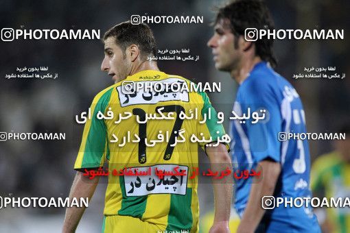 1154238, Tehran, [*parameter:4*], لیگ برتر فوتبال ایران، Persian Gulf Cup، Week 13، First Leg، Esteghlal 1 v 0 Rah Ahan on 2010/10/29 at Azadi Stadium