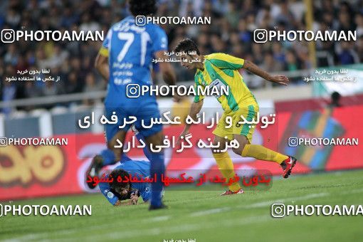 1154035, Tehran, [*parameter:4*], لیگ برتر فوتبال ایران، Persian Gulf Cup، Week 13، First Leg، Esteghlal 1 v 0 Rah Ahan on 2010/10/29 at Azadi Stadium