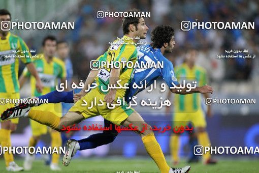 1154153, Tehran, [*parameter:4*], لیگ برتر فوتبال ایران، Persian Gulf Cup، Week 13، First Leg، Esteghlal 1 v 0 Rah Ahan on 2010/10/29 at Azadi Stadium