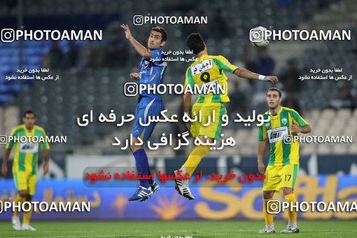 1154024, Tehran, [*parameter:4*], لیگ برتر فوتبال ایران، Persian Gulf Cup، Week 13، First Leg، Esteghlal 1 v 0 Rah Ahan on 2010/10/29 at Azadi Stadium
