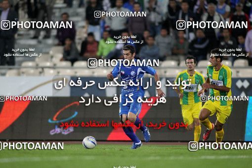 1154017, Tehran, [*parameter:4*], لیگ برتر فوتبال ایران، Persian Gulf Cup، Week 13، First Leg، Esteghlal 1 v 0 Rah Ahan on 2010/10/29 at Azadi Stadium