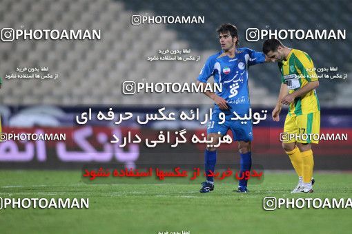 1154151, لیگ برتر فوتبال ایران، Persian Gulf Cup، Week 13، First Leg، 2010/10/29، Tehran، Azadi Stadium، Esteghlal 1 - 0 Rah Ahan