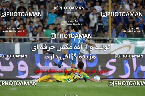 1155339, Tehran, [*parameter:4*], لیگ برتر فوتبال ایران، Persian Gulf Cup، Week 13، First Leg، Esteghlal 1 v 0 Rah Ahan on 2010/10/29 at Azadi Stadium