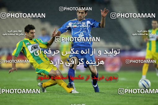 1154989, Tehran, [*parameter:4*], لیگ برتر فوتبال ایران، Persian Gulf Cup، Week 13، First Leg، Esteghlal 1 v 0 Rah Ahan on 2010/10/29 at Azadi Stadium