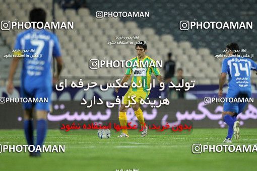 1155157, Tehran, [*parameter:4*], لیگ برتر فوتبال ایران، Persian Gulf Cup، Week 13، First Leg، Esteghlal 1 v 0 Rah Ahan on 2010/10/29 at Azadi Stadium