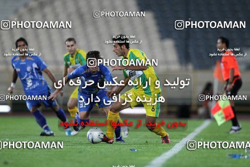 1155303, لیگ برتر فوتبال ایران، Persian Gulf Cup، Week 13، First Leg، 2010/10/29، Tehran، Azadi Stadium، Esteghlal 1 - 0 Rah Ahan