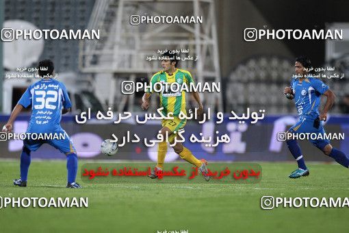 1155291, Tehran, [*parameter:4*], لیگ برتر فوتبال ایران، Persian Gulf Cup، Week 13، First Leg، Esteghlal 1 v 0 Rah Ahan on 2010/10/29 at Azadi Stadium