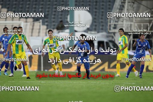 1155096, لیگ برتر فوتبال ایران، Persian Gulf Cup، Week 13، First Leg، 2010/10/29، Tehran، Azadi Stadium، Esteghlal 1 - 0 Rah Ahan