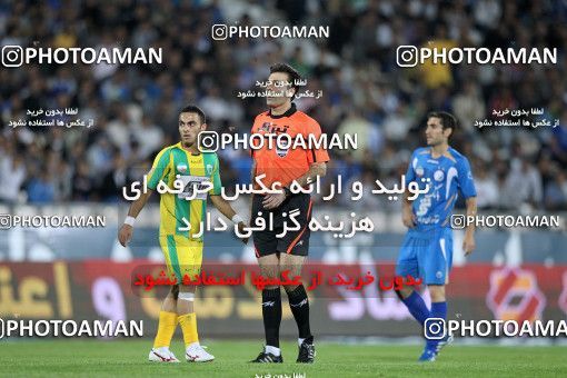 1155083, Tehran, [*parameter:4*], لیگ برتر فوتبال ایران، Persian Gulf Cup، Week 13، First Leg، Esteghlal 1 v 0 Rah Ahan on 2010/10/29 at Azadi Stadium