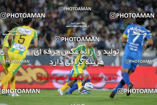 1154993, Tehran, [*parameter:4*], لیگ برتر فوتبال ایران، Persian Gulf Cup، Week 13، First Leg، Esteghlal 1 v 0 Rah Ahan on 2010/10/29 at Azadi Stadium