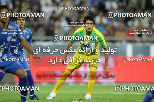 1155041, لیگ برتر فوتبال ایران، Persian Gulf Cup، Week 13، First Leg، 2010/10/29، Tehran، Azadi Stadium، Esteghlal 1 - 0 Rah Ahan