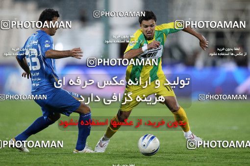 1155024, Tehran, [*parameter:4*], لیگ برتر فوتبال ایران، Persian Gulf Cup، Week 13، First Leg، Esteghlal 1 v 0 Rah Ahan on 2010/10/29 at Azadi Stadium