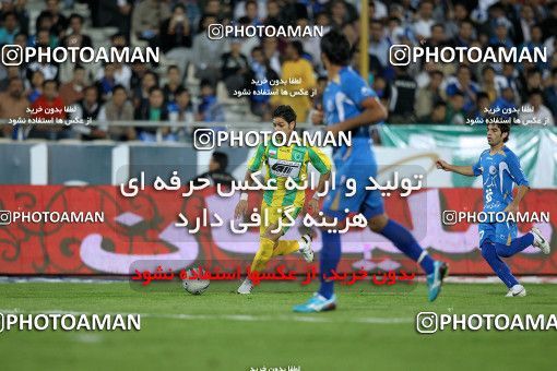 1155174, Tehran, [*parameter:4*], لیگ برتر فوتبال ایران، Persian Gulf Cup، Week 13، First Leg، Esteghlal 1 v 0 Rah Ahan on 2010/10/29 at Azadi Stadium