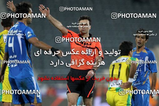 1155293, Tehran, [*parameter:4*], لیگ برتر فوتبال ایران، Persian Gulf Cup، Week 13، First Leg، Esteghlal 1 v 0 Rah Ahan on 2010/10/29 at Azadi Stadium