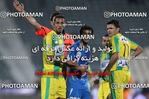 1155249, Tehran, [*parameter:4*], لیگ برتر فوتبال ایران، Persian Gulf Cup، Week 13، First Leg، Esteghlal 1 v 0 Rah Ahan on 2010/10/29 at Azadi Stadium