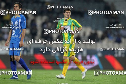 1155194, Tehran, [*parameter:4*], لیگ برتر فوتبال ایران، Persian Gulf Cup، Week 13، First Leg، Esteghlal 1 v 0 Rah Ahan on 2010/10/29 at Azadi Stadium
