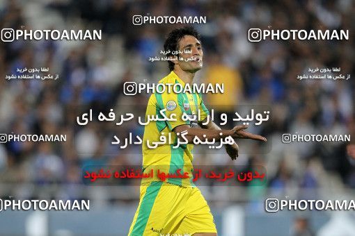 1154967, Tehran, [*parameter:4*], لیگ برتر فوتبال ایران، Persian Gulf Cup، Week 13، First Leg، Esteghlal 1 v 0 Rah Ahan on 2010/10/29 at Azadi Stadium
