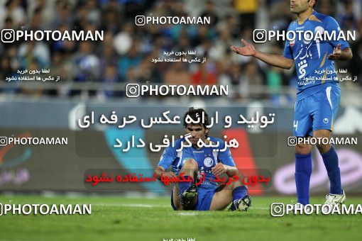 1155279, لیگ برتر فوتبال ایران، Persian Gulf Cup، Week 13، First Leg، 2010/10/29، Tehran، Azadi Stadium، Esteghlal 1 - 0 Rah Ahan