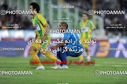 1153875, Tehran, [*parameter:4*], لیگ برتر فوتبال ایران، Persian Gulf Cup، Week 13، First Leg، Esteghlal 1 v 0 Rah Ahan on 2010/10/29 at Azadi Stadium