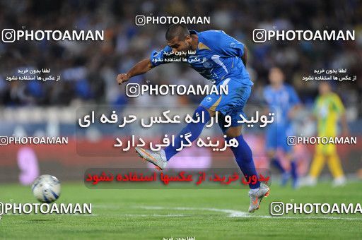 1153818, Tehran, [*parameter:4*], لیگ برتر فوتبال ایران، Persian Gulf Cup، Week 13، First Leg، Esteghlal 1 v 0 Rah Ahan on 2010/10/29 at Azadi Stadium