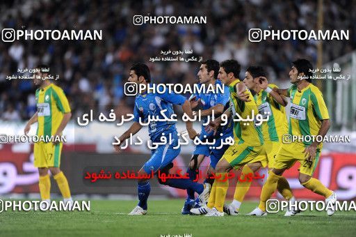1153832, Tehran, [*parameter:4*], لیگ برتر فوتبال ایران، Persian Gulf Cup، Week 13، First Leg، Esteghlal 1 v 0 Rah Ahan on 2010/10/29 at Azadi Stadium