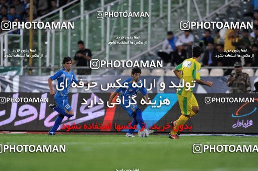 1153870, لیگ برتر فوتبال ایران، Persian Gulf Cup، Week 13، First Leg، 2010/10/29، Tehran، Azadi Stadium، Esteghlal 1 - 0 Rah Ahan