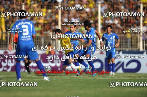 1156774, Abadan, [*parameter:4*], لیگ برتر فوتبال ایران، Persian Gulf Cup، Week 14، First Leg، Sanat Naft Abadan 2 v 0 Esteghlal on 2010/11/04 at Takhti Stadium Abadan