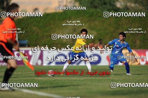 1156799, Abadan, [*parameter:4*], لیگ برتر فوتبال ایران، Persian Gulf Cup، Week 14، First Leg، Sanat Naft Abadan 2 v 0 Esteghlal on 2010/11/04 at Takhti Stadium Abadan