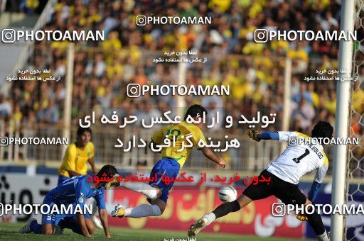 1156853, Abadan, [*parameter:4*], لیگ برتر فوتبال ایران، Persian Gulf Cup، Week 14، First Leg، Sanat Naft Abadan 2 v 0 Esteghlal on 2010/11/04 at Takhti Stadium Abadan