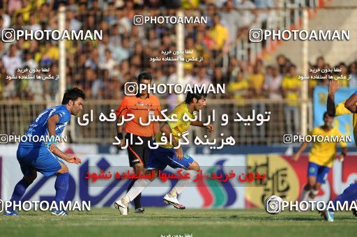 1156878, Abadan, [*parameter:4*], لیگ برتر فوتبال ایران، Persian Gulf Cup، Week 14، First Leg، Sanat Naft Abadan 2 v 0 Esteghlal on 2010/11/04 at Takhti Stadium Abadan