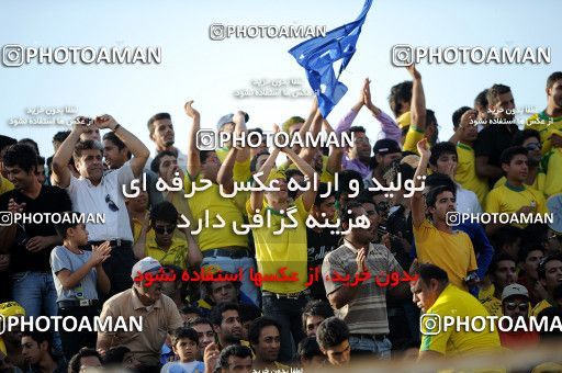 1156849, Abadan, [*parameter:4*], لیگ برتر فوتبال ایران، Persian Gulf Cup، Week 14، First Leg، Sanat Naft Abadan 2 v 0 Esteghlal on 2010/11/04 at Takhti Stadium Abadan