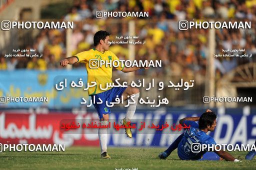 1156842, Abadan, [*parameter:4*], لیگ برتر فوتبال ایران، Persian Gulf Cup، Week 14، First Leg، Sanat Naft Abadan 2 v 0 Esteghlal on 2010/11/04 at Takhti Stadium Abadan