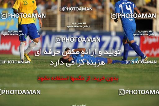 1156851, Abadan, [*parameter:4*], لیگ برتر فوتبال ایران، Persian Gulf Cup، Week 14، First Leg، Sanat Naft Abadan 2 v 0 Esteghlal on 2010/11/04 at Takhti Stadium Abadan