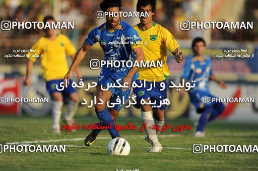 1156711, Abadan, [*parameter:4*], لیگ برتر فوتبال ایران، Persian Gulf Cup، Week 14، First Leg، Sanat Naft Abadan 2 v 0 Esteghlal on 2010/11/04 at Takhti Stadium Abadan