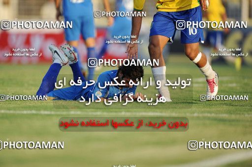 1156743, Abadan, [*parameter:4*], لیگ برتر فوتبال ایران، Persian Gulf Cup، Week 14، First Leg، Sanat Naft Abadan 2 v 0 Esteghlal on 2010/11/04 at Takhti Stadium Abadan