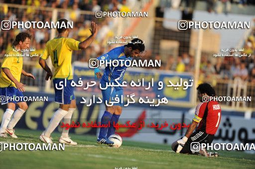 1156702, لیگ برتر فوتبال ایران، Persian Gulf Cup، Week 14، First Leg، 2010/11/04، Abadan، Takhti Stadium Abadan، Sanat Naft Abadan 2 - 0 Esteghlal