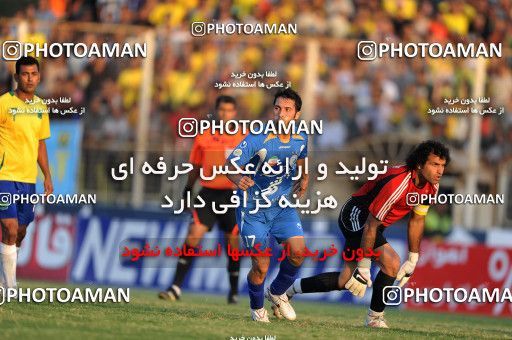 1156892, لیگ برتر فوتبال ایران، Persian Gulf Cup، Week 14، First Leg، 2010/11/04، Abadan، Takhti Stadium Abadan، Sanat Naft Abadan 2 - 0 Esteghlal