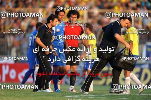 1156839, Abadan, [*parameter:4*], لیگ برتر فوتبال ایران، Persian Gulf Cup، Week 14، First Leg، Sanat Naft Abadan 2 v 0 Esteghlal on 2010/11/04 at Takhti Stadium Abadan