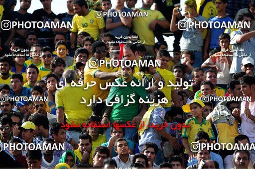 1156695, Abadan, [*parameter:4*], لیگ برتر فوتبال ایران، Persian Gulf Cup، Week 14، First Leg، Sanat Naft Abadan 2 v 0 Esteghlal on 2010/11/04 at Takhti Stadium Abadan