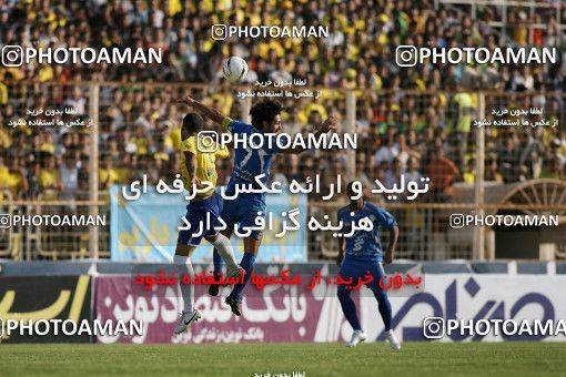 1156569, Abadan, [*parameter:4*], لیگ برتر فوتبال ایران، Persian Gulf Cup، Week 14، First Leg، Sanat Naft Abadan 2 v 0 Esteghlal on 2010/11/04 at Takhti Stadium Abadan