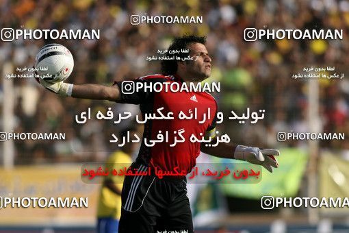 1156577, Abadan, [*parameter:4*], لیگ برتر فوتبال ایران، Persian Gulf Cup، Week 14، First Leg، Sanat Naft Abadan 2 v 0 Esteghlal on 2010/11/04 at Takhti Stadium Abadan
