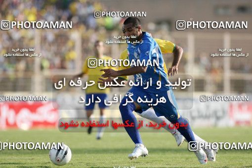 1156557, Abadan, [*parameter:4*], لیگ برتر فوتبال ایران، Persian Gulf Cup، Week 14، First Leg، Sanat Naft Abadan 2 v 0 Esteghlal on 2010/11/04 at Takhti Stadium Abadan