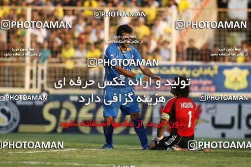 1156625, Abadan, [*parameter:4*], لیگ برتر فوتبال ایران، Persian Gulf Cup، Week 14، First Leg، Sanat Naft Abadan 2 v 0 Esteghlal on 2010/11/04 at Takhti Stadium Abadan