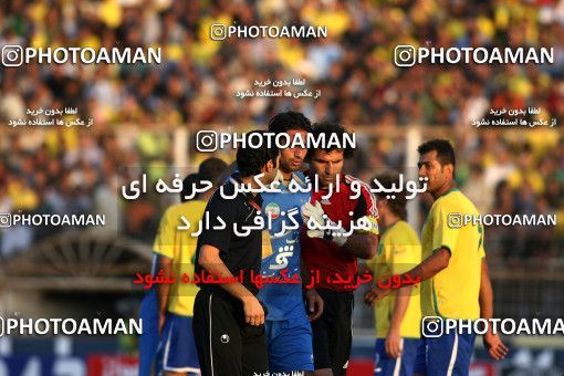 1156635, لیگ برتر فوتبال ایران، Persian Gulf Cup، Week 14، First Leg، 2010/11/04، Abadan، Takhti Stadium Abadan، Sanat Naft Abadan 2 - 0 Esteghlal