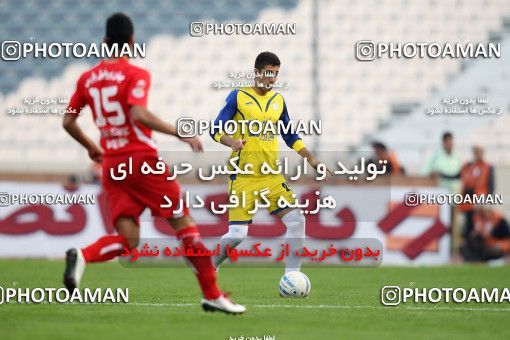 1156993, Tehran, [*parameter:4*], لیگ برتر فوتبال ایران، Persian Gulf Cup، Week 14، First Leg، Persepolis 3 v 1 Naft Tehran on 2010/11/05 at Azadi Stadium