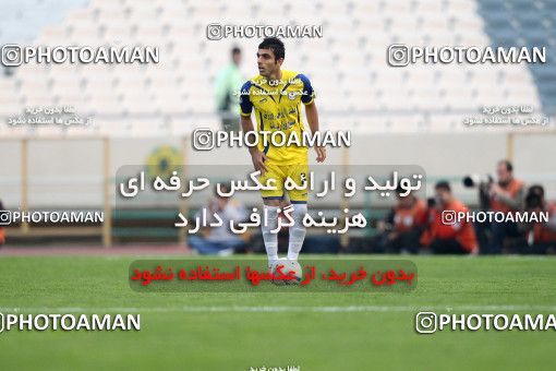 1157154, Tehran, [*parameter:4*], لیگ برتر فوتبال ایران، Persian Gulf Cup، Week 14، First Leg، Persepolis 3 v 1 Naft Tehran on 2010/11/05 at Azadi Stadium