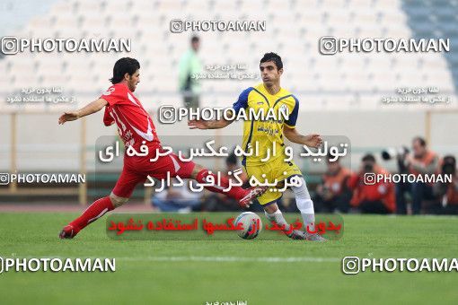 1157031, Tehran, [*parameter:4*], لیگ برتر فوتبال ایران، Persian Gulf Cup، Week 14، First Leg، Persepolis 3 v 1 Naft Tehran on 2010/11/05 at Azadi Stadium