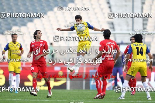 1157322, Tehran, [*parameter:4*], لیگ برتر فوتبال ایران، Persian Gulf Cup، Week 14، First Leg، Persepolis 3 v 1 Naft Tehran on 2010/11/05 at Azadi Stadium